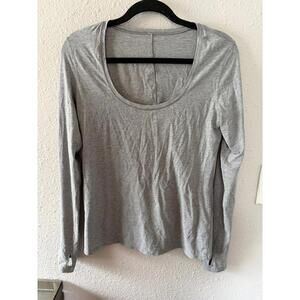 Lululemon grey scoop neck long sleeve. Best fits a 10